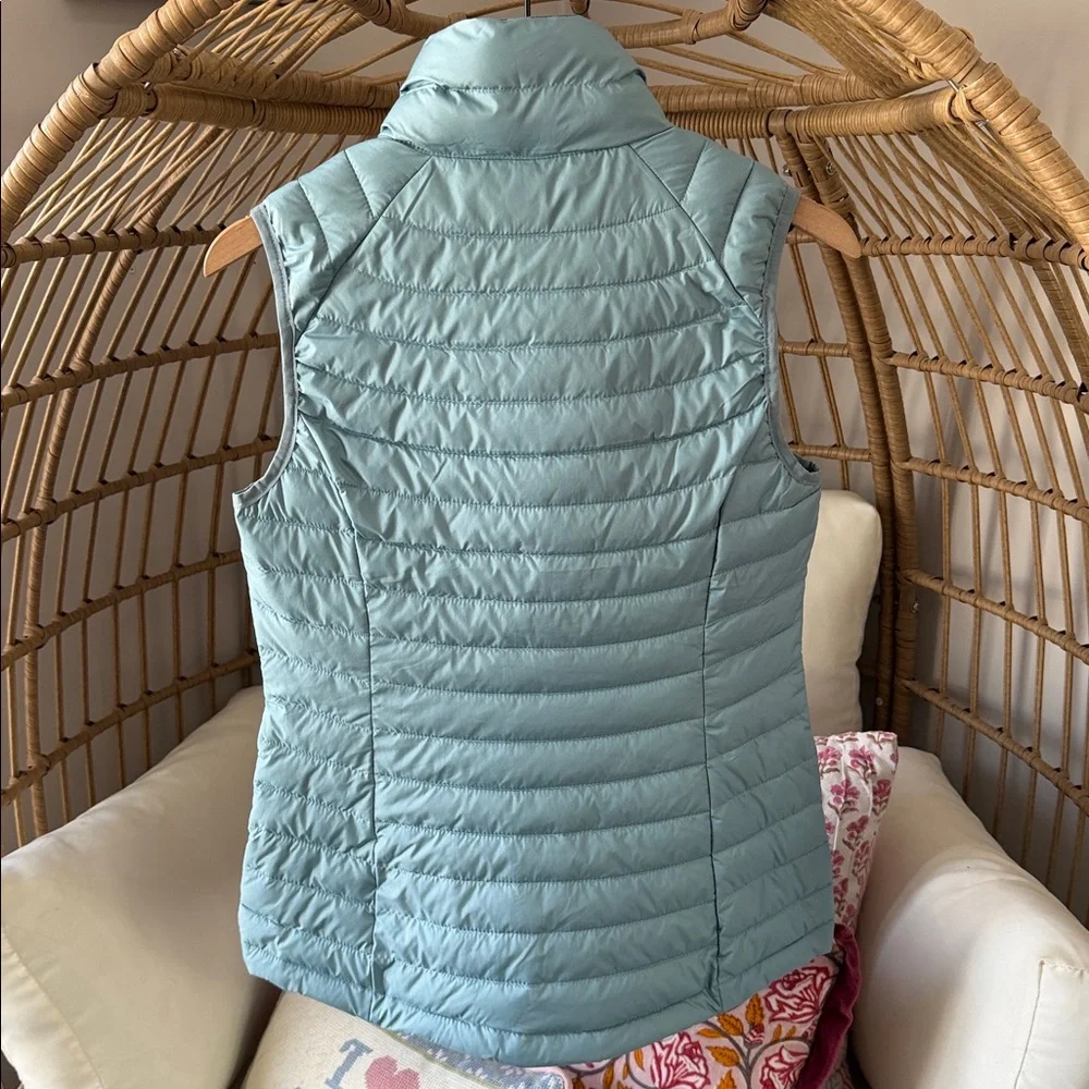 Women’s Columbia White Out Vest Blue Size Small NWT - Picture 2 of 3